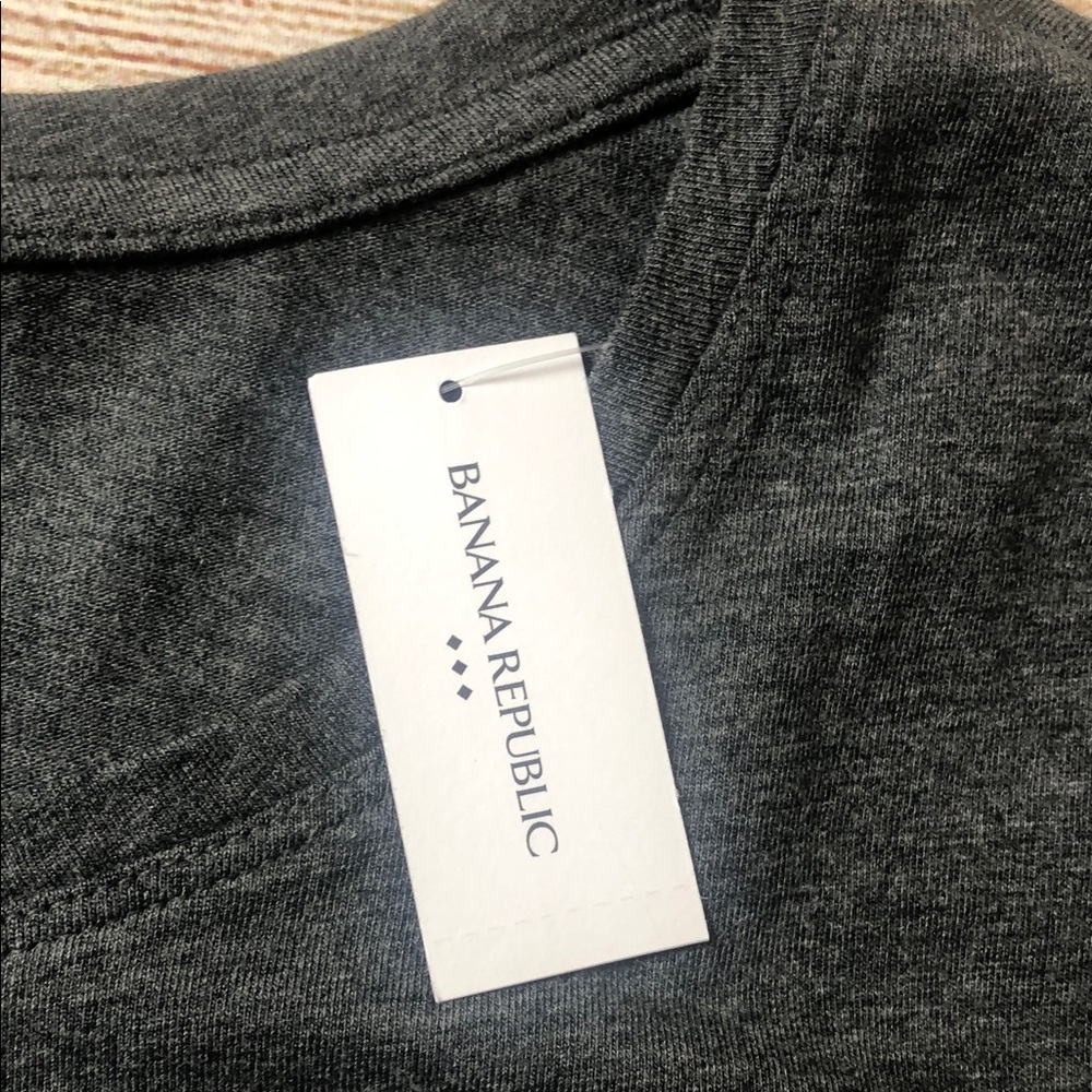 NWT Banana Republic Timeless Tee - Picture 4 of 5